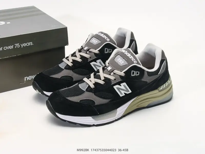 New Balance Scarpe sportive Retro Traspirante Ammortizzato M992BK #17437535044023